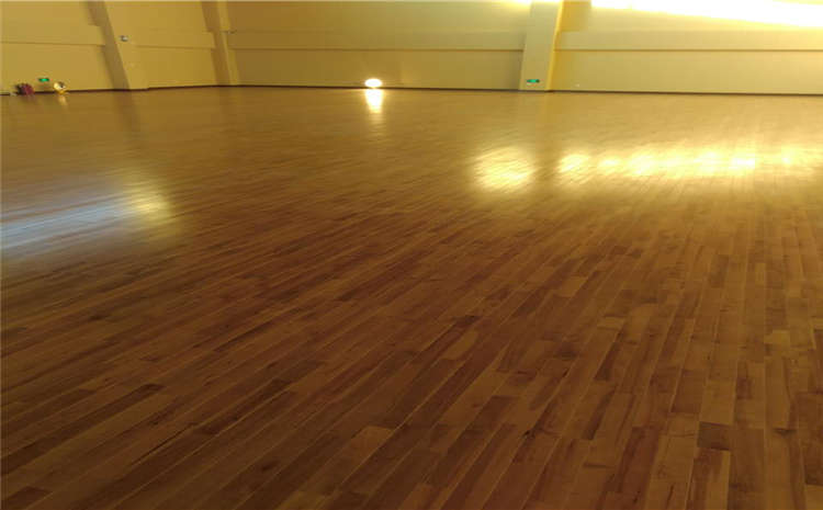 指接板風雨操場地板品牌廠**