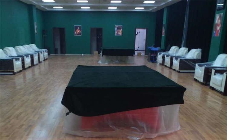 專業的木地板籃球館怎么維修?