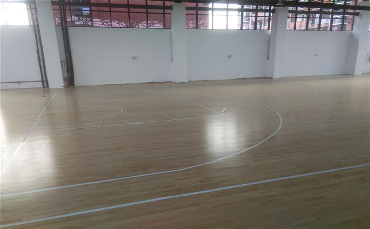 五角楓籃球館木地板雙層龍骨結構